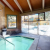 Отель Mammoth Creek 9 Remodeled, Mountain Views with Fireplace, Walk to Park and Shopping by RedAwning, фото 17