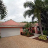 Отель On The Green - Golfers Dream Home! 3 Bedroom Home, фото 1