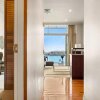 Отель Relaxing Sea Wharf View Apartment в Окленде