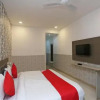 Отель OYO 27605 Moments Inn, фото 5