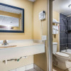 Отель Econo Lodge Bradford, фото 8