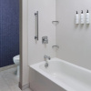 Отель Fairfield Inn and Suites by Marriott Atlanta McDonough, фото 9