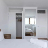 Отель Unique Spacious Central 3 Bed with Rooftop Terrace, фото 4
