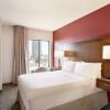 Отель Staybridge Suites San Antonio Downtown Conv Ctr, an IHG Hotel, фото 4