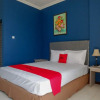 Отель RedDoorz Plus Syariah @ Hotel Boulevard Luwuk, фото 6