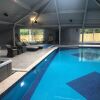 Отель Beautiful Family Home With 42Ft Pool And Cinema Room, фото 15