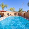 Отель Holiday Inn Express & Suites Corona, фото 15