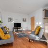 Отель Guestready - Vibrant & Warm Apartment in Central Birmingham, фото 6