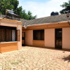 Отель Golden Cherries Guest House в Джиндже