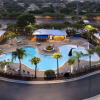 Отель Fairfield Inn & Suites by Marriott Orlando at SeaWorld, фото 23