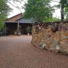 Отель Green House BnB - 'Swiss German' во Франсистауне