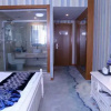 Отель Binjiang Fashion Theme Hotel Huangshan Tunxi Old Street, фото 22