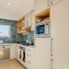 Отель Exquisite Apartment in Mouille Point near to Golf Course, фото 28
