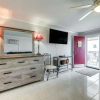 Отель North Myrtle Beach Studio w/ Pool: Walk to Shore!, фото 9