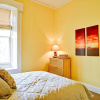 Отель Fabulous location in peaceful New Town cul-de-sac, фото 7