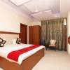 Отель OYO 8498 near Medanta, фото 5