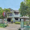 Отель OYO 92431 Grand Bintang Guest House, фото 1