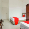 Отель RedDoorz @ Permata Sari Karawaci, фото 5