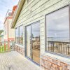 Отель Hilltop Hideout w/ Sweeping Birch Bay Views, фото 3