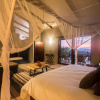 Отель Rhino Ridge Safari Lodge, фото 4
