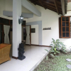 Отель RedDoorz Syariah near Gelora Delta Sidoarjo, фото 8