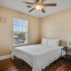 Отель Lasalle - 2D · Spacious Gated Apartment w/ Off Street Parking!, фото 16