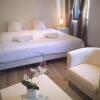 Отель Hôtel Renaissance Martigues в Мартиге