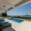 Отель Luxury Villa La Nonna Ana - Entertainment,fitness,pool,sea View, фото 27