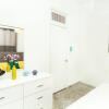 Отель Comfy 2BR in Condado. Short Walk to the Beach., фото 5