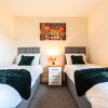 Отель BEST PRICE! STUNNING 2 Bed City Centre - 4 single beds or 2 Super king, Smart TVs, Sofa Bed & FREE S, фото 4