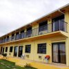 Отель Ingraham's Beach Inn в Tarpum Bay