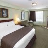 Отель Days Inn & Suites Whitecourt, фото 3