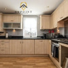 Отель FANTASTIC Duplex 2 Bed Apt-PARKING, фото 13