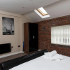 Отель Stunning Penthouse in NQ, City Centre ! Sleeps 8, фото 2