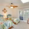 Отель Dreamy Catalina Island Home, Walk to Beach & Ferry, фото 3