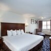 Отель Econo Lodge Inn and Suites Bellingham, фото 22