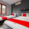 Отель RedDoorz Plus near RS Fatmawati 2, фото 3