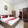 Отель OYO 11937 Hotel Meedo, фото 19