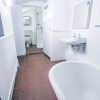 Отель Short Stay Bristol - Pembroke Apartment, фото 15