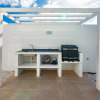 Отель Villa AZAHAR Suites - beautiful and modern 3 bedroom property, фото 11