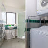Отель Jht - Carpark, 2 Brm Apartment, Next To Uni, фото 3