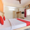 Отель OYO 22407 Golden Sands Classic, фото 12