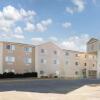 Отель La Quinta Inn Lincoln, фото 1