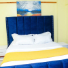 Отель Lux Suites TRM 1 Bedroom Apartments, фото 16