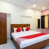 Отель OYO 25031 Riddhi Siddhi Regency в Индауре