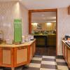 Отель Hampton Inn & Suites By Hilton Calgary- University Northwest, фото 38