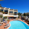 Отель Casa Silwa - Chic 2BR Townhouse, Ocean Views, 5min to Beach & Pool, фото 1
