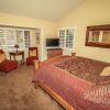 Отель Snow Summit Getaway 3 Bedroom Apts by RedAwning, фото 17