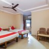 Отель Sri Srinivasa Lodge by OYO Rooms, фото 6