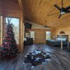 Отель Smoky Lake Retreat 3 Bedroom Cabin by Redawning, фото 29